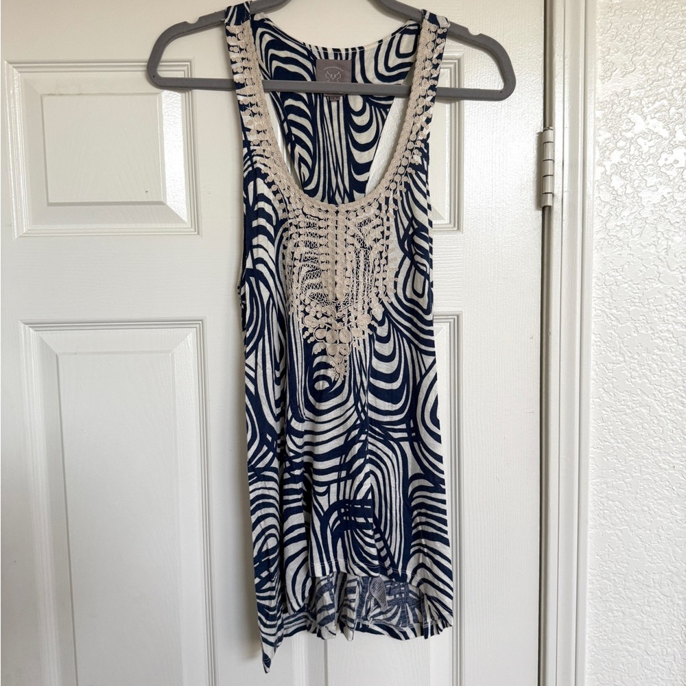 Anthropologie Vanessa Virginia Stylish navy and cream patterned top Small S
